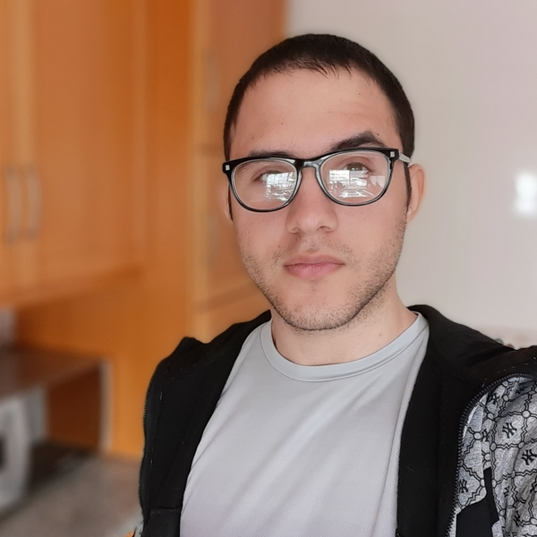 Milton Martinez Ortega - Prof de ginástica artística - Leiria