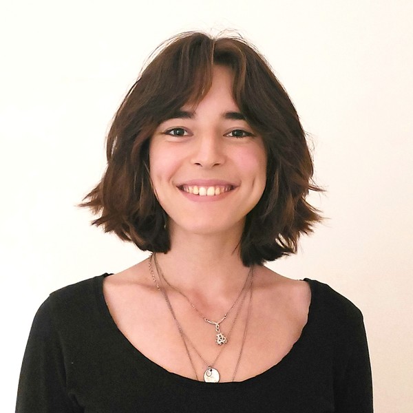 Agathe - Prof de SVT - Chéreng