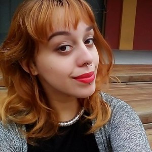 Dafne - Professor de design de moda - Rio de Janeiro