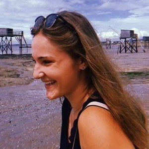 Faustine - Prof de soutien scolaire - Saint-Martin-du-Fouilloux