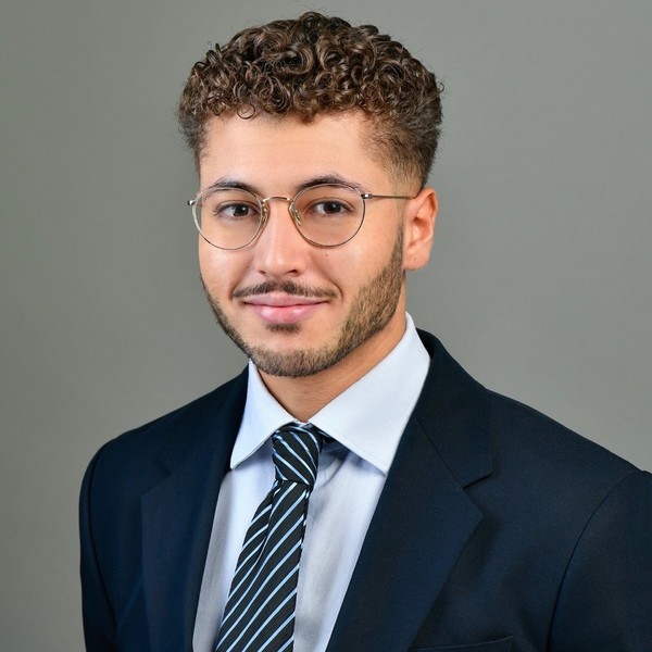 Amine - Prof de droit - Auriol