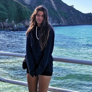 Victoria - Profesor de matemática - Madrid