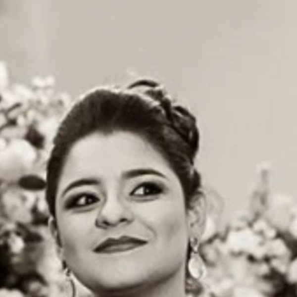 Ana Gabriela - Professor de Biologia - Cuiabá