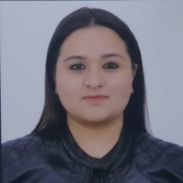 Simar - Drawing teacher - New Delhi