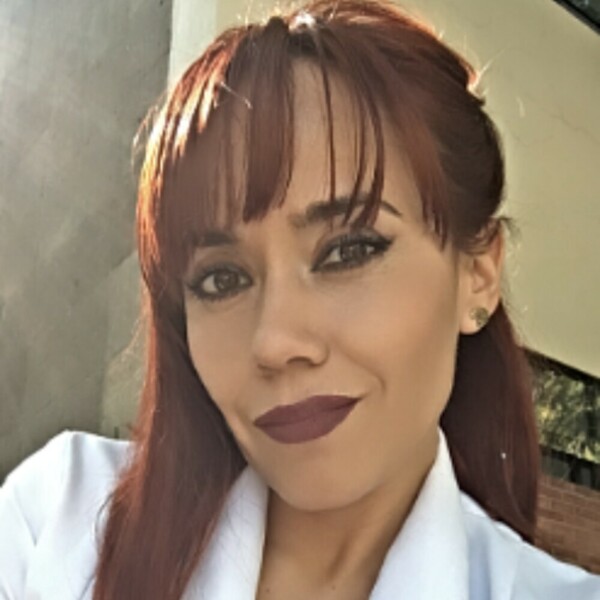 Angelica - profesor de anatomía - San Pedro Tlaquepaque
