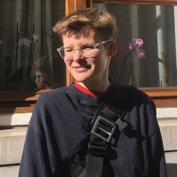 Nina - Yogalehrerin - Leipzig