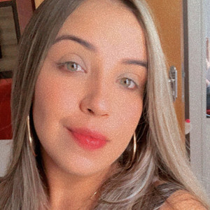 Isabella - Professor de alfabetização - Vila Jaiara Setor Norte