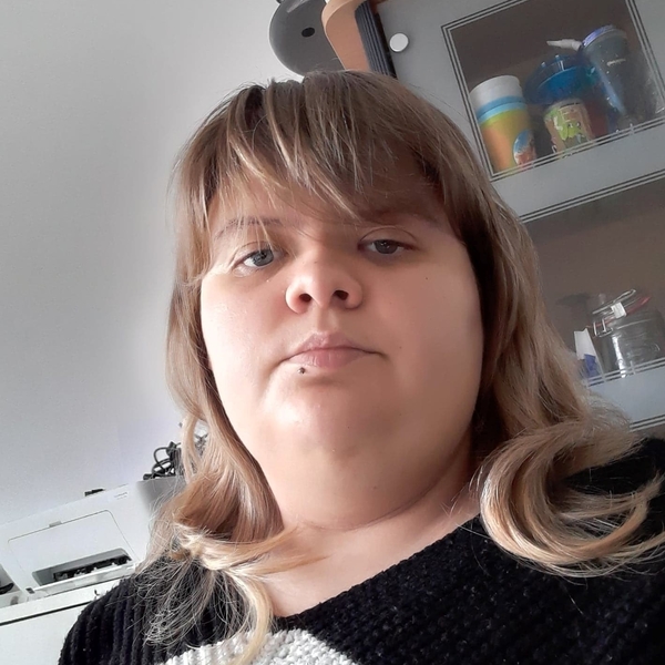 Saffira - Leraar Begeleiding voor leerlingen die problemen hebben met lezen - Torhout