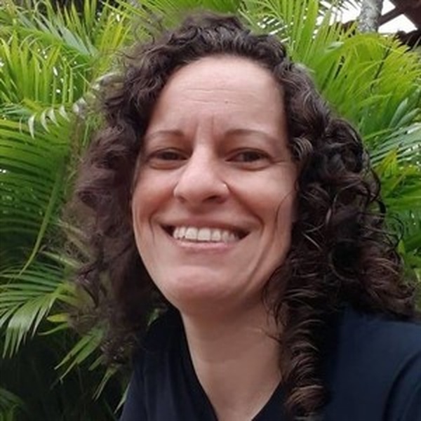 Vanessa - Professor de Alfabetização - Inhoaíba