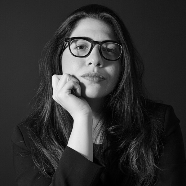 Juliana - Prof de expressão escrita - português - São Francisco