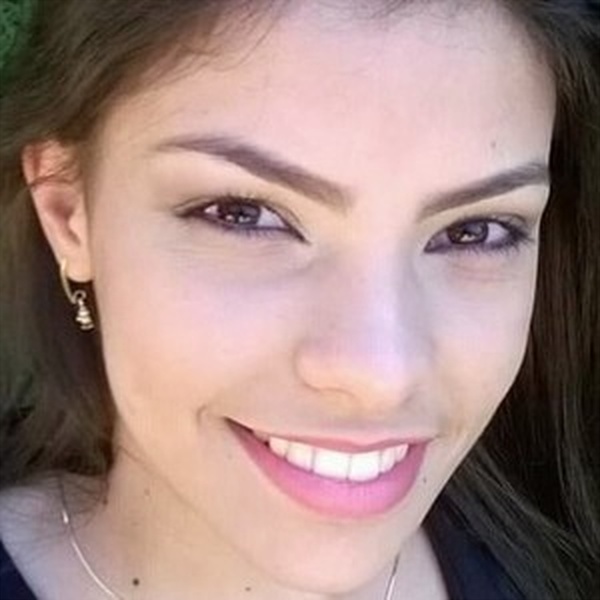Cristiana - Professor de Gramática - Dourados