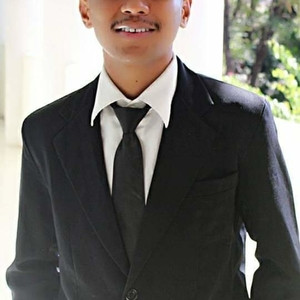 Frengky - Guru cara merawat bayi baru - Maulafa