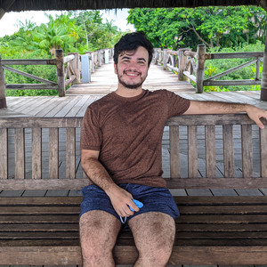 Daniel - Prof de farmacologia - Coqueiro
