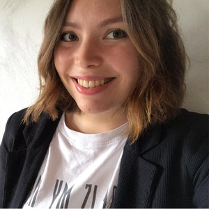 Manon - Prof de maths - Grenoble