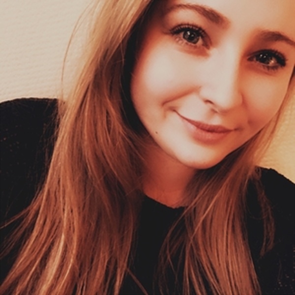 Lucie - Französischlehrerin - Niederkassel