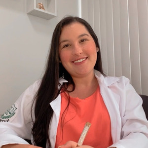 Amanda - Professor de nutrição - Vila Velha