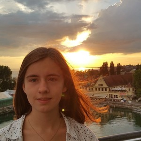 Alina - Chemielehrerin - Sankt Augustin