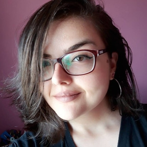 Mariana - Professor de física - Rio de Janeiro