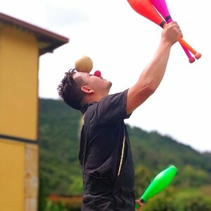 Charles - prof de Artes circenses - Bogotá