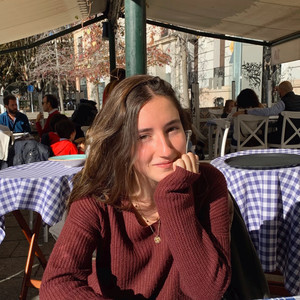 María - Profesor de apoyo escolar - Madrid