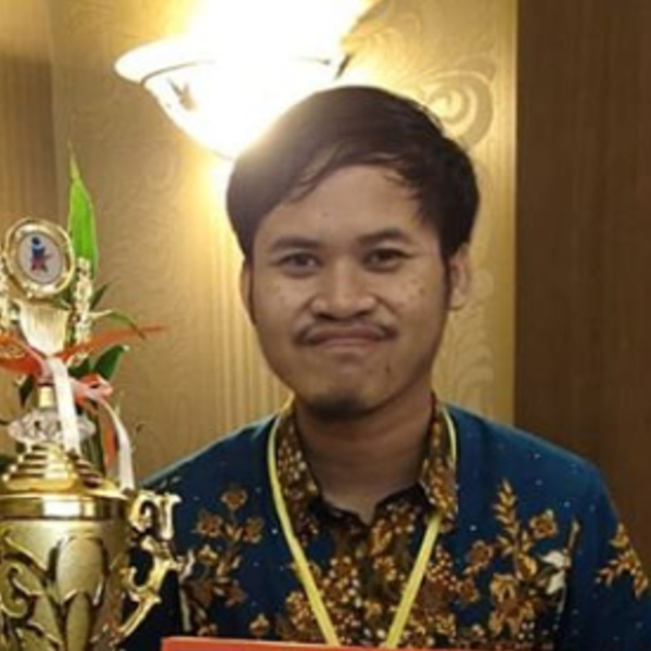 Satria - Guru photoshop - Kecamatan Padang Timur