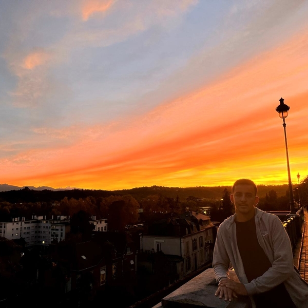 Nas - Prof d'aide aux devoirs - Paris