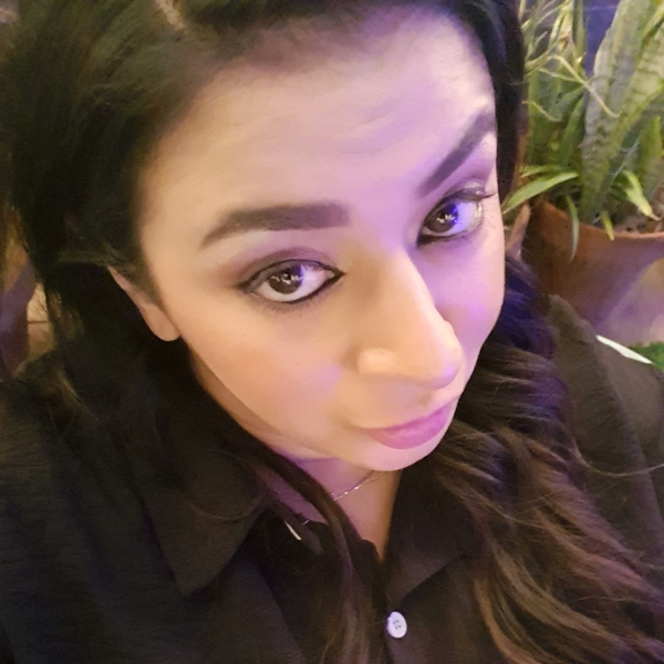Neesa - English tutor - Hatfield