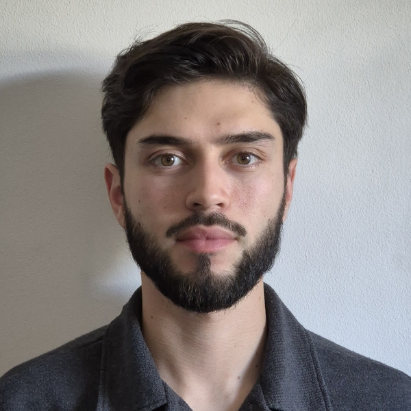 Isaias Daniel - prof de Química - Puerto Montt