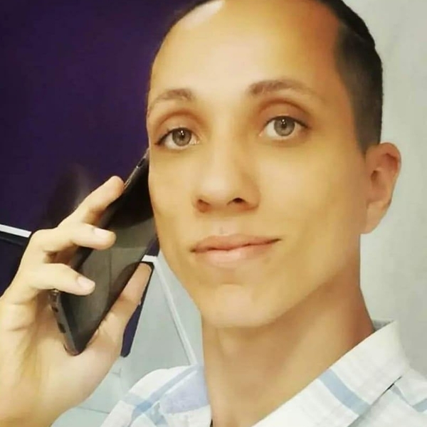 Caio Cezar - Professor de português para estrangeiros - Ribeirão Preto