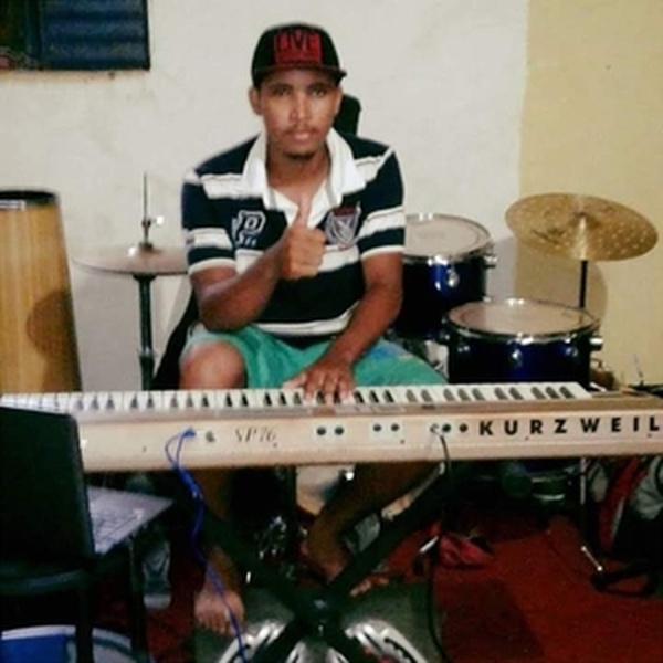 Paulo - Professor de Teclado - Pedra 90