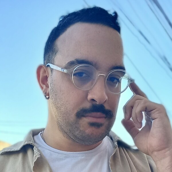Lucas - Professor de português para estrangeiros - Barro Vermelho
