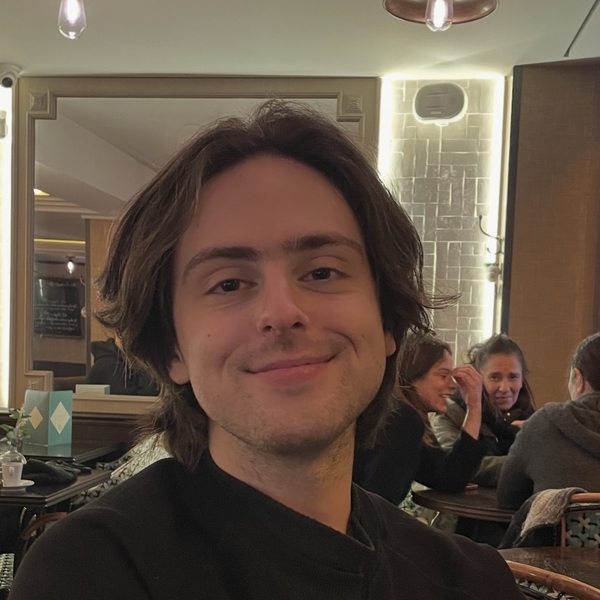 Marius - Prof d'histoire - Paris