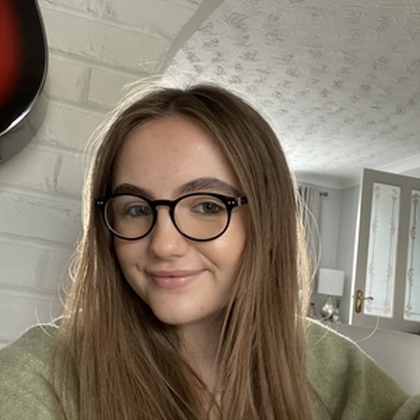 Millie - History tutor - Canterbury