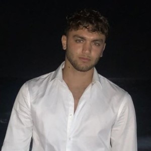 Dogan - Prof de football - Steenokkerzeel