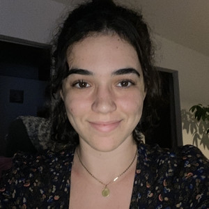 Clara - Prof de maths - Etang-Salé les Hauts