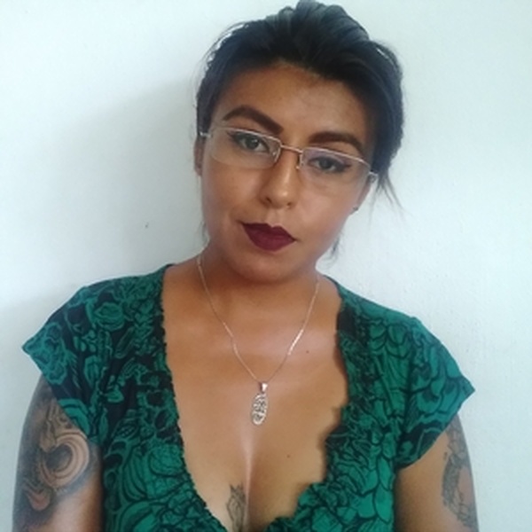 Monocromatica - Profesor de manualidades - Cancún