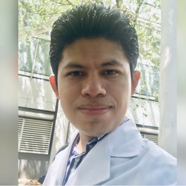 Kevin Hernandez - Profesor de microbiología - CDMX