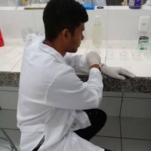 Raví - Professor de química - Teresina