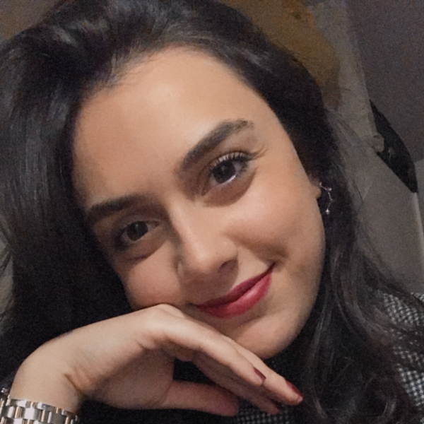 Sena - Okul derslerine destek öğretmeni - 