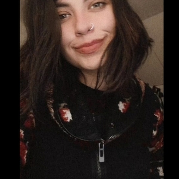 Camila - Profesor de lenguaje y comunicación - Chillán