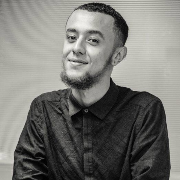 Denis - Professor de história - São Paulo