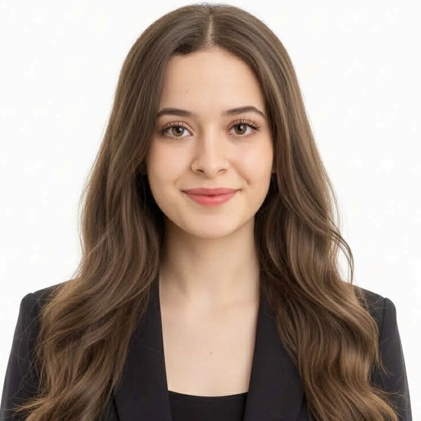 Insaf Maïssa - Prof d'anglais - Paris