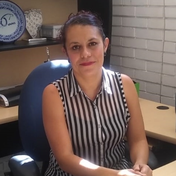 Erika - Profesor de ciencias sociales - Irapuato