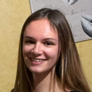 Célia - Prof d'aide aux devoirs - Cussac-sur-Loire