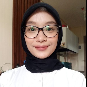 Adelia - Guru ekonomi - Magelang