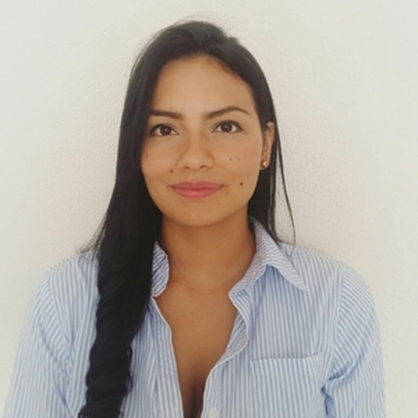 Lizeth - Profesor de biología - Ibagué