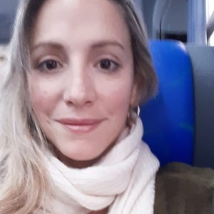 Agustina - profesor de biología celular - Barcelona