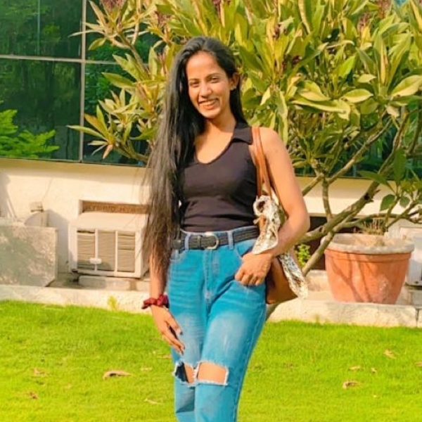 Vanshika - Maths tutor - New Delhi