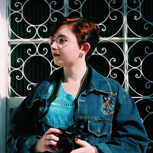 Isabella - Prof de photoshop - Novo Mundo
