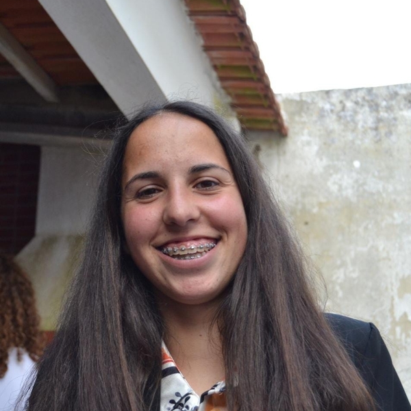 Gabriela - Professor de viola - Peniche